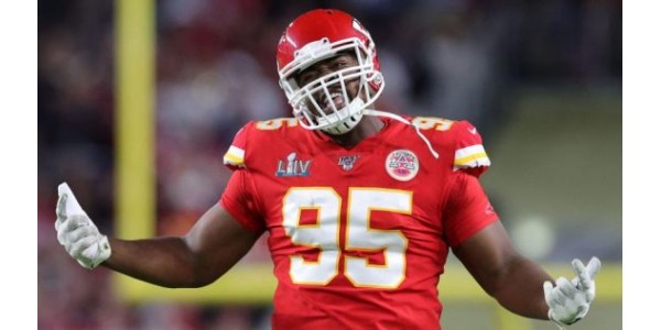 Påverkar Kansas City Chiefs försening av Chris Jones 'kontrakt inre förändringar
